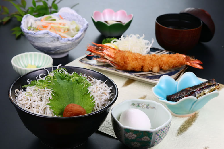 釜揚げしらす丼定